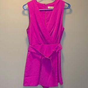 SLEEVELESS ROMPER WITH BELT